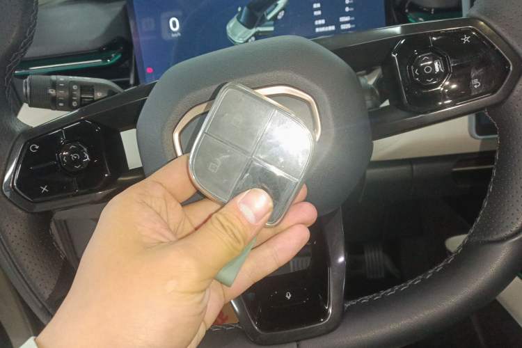 Used Lynk & Co 08 EM-P 2023 220km All-Wheel-Drive Performance Halo