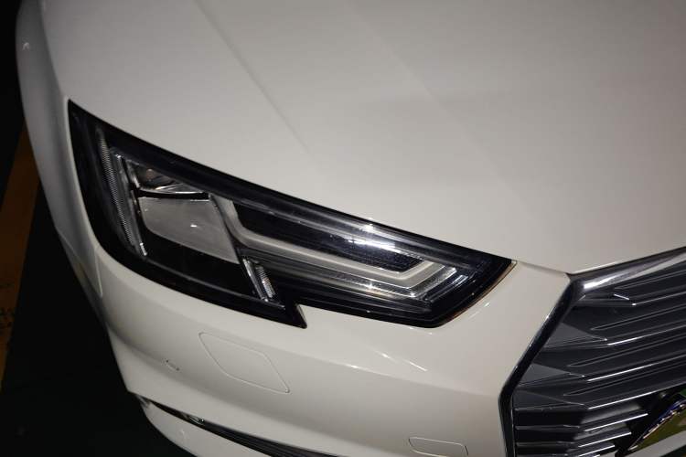 Used Audi A4L 2018 30th Anniversary Edition 40 TFSI Fashion Model