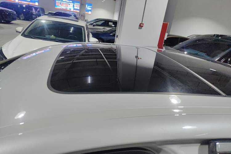 Used BMW 5 Series 2022 Second Facelift 530Li Luxury Version M Sport Package Roof