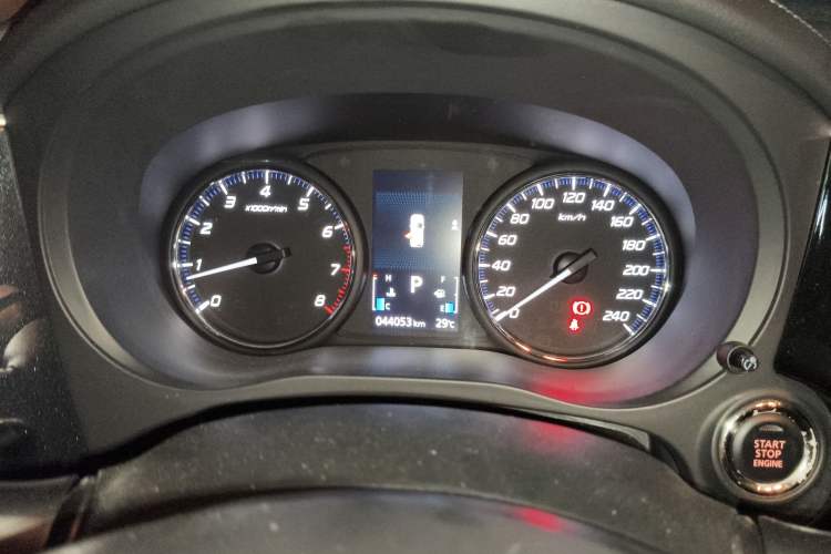 Used Mitsubishi Outlander 2019 2.0L Two-Wheel Drive Comfort Edition 7-Seater China VI Standard Instrument Cluster