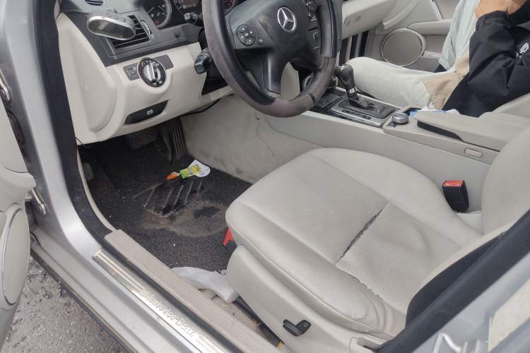 Used Mercedes-Benz C-Class 2010 C 180K Classic model Left Front Seat