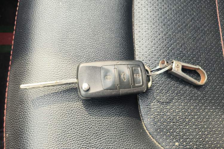 Used Volkswagen Santana 2015 1.4L Manual Fashion Edition Vehicle Key