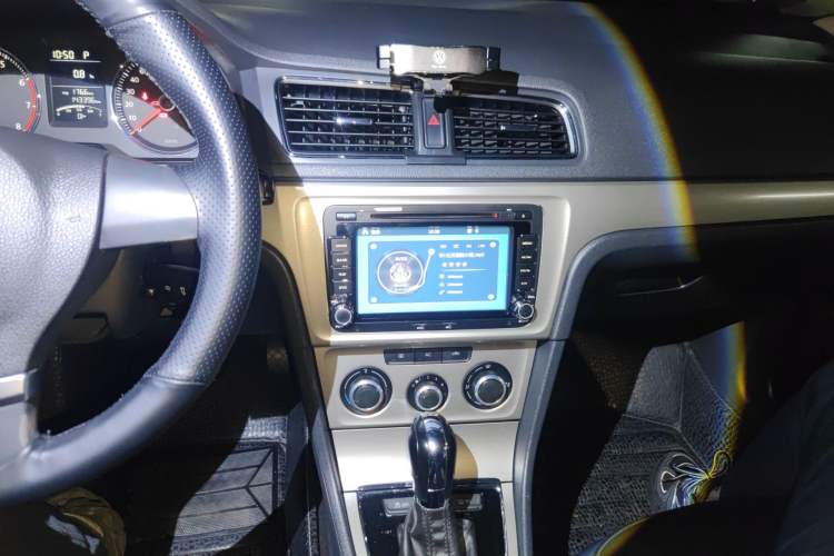 Used Volkswagen Lavida 2013 1.4TSI DSG Comfort Edition Audio And AC Panel