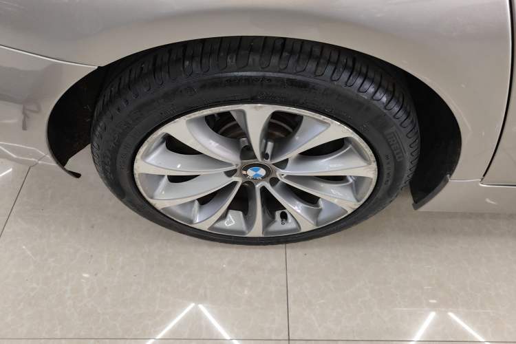 Used BMW 5 Series 2017 525Li Leading Model
