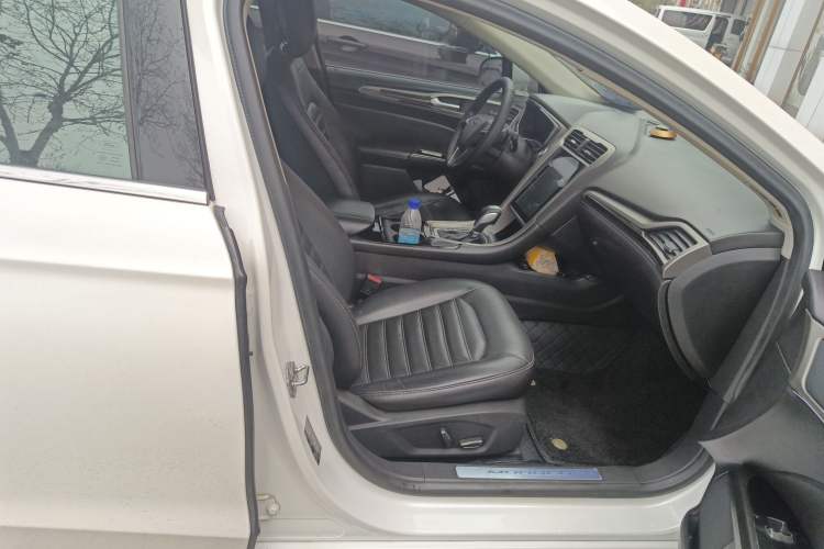 Used Ford Mondeo 2013 2.0L GTDi 200 Fashion Edition