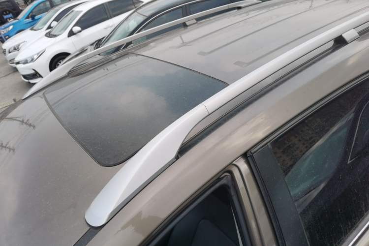 Used Chevrolet Captiva 2017 2.4L Two-Wheel Drive Luxury Edition 7 Seats