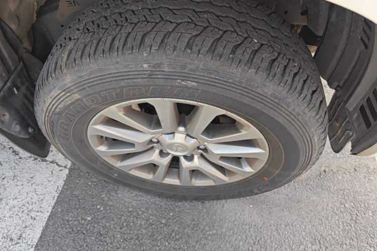 Used Toyota Prado 2018 3.5L Automatic TX-L Right Front Wheel Hub