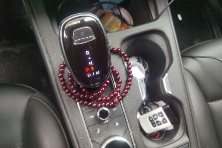 Used Cadillac XT4 2020 Revised Version 28T Two-Wheel Drive Leading Edition Gear Lever