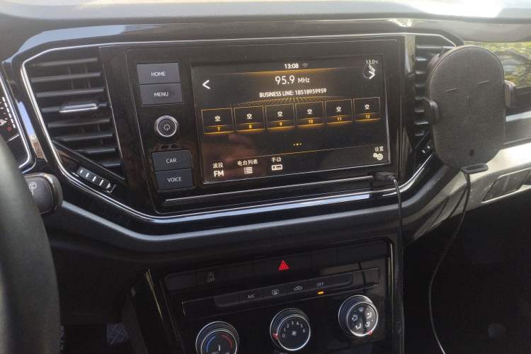 Used Volkswagen T-ROC 2020 280TSI DSG Two-Wheel Drive Comfort Version Audio And AC Panel