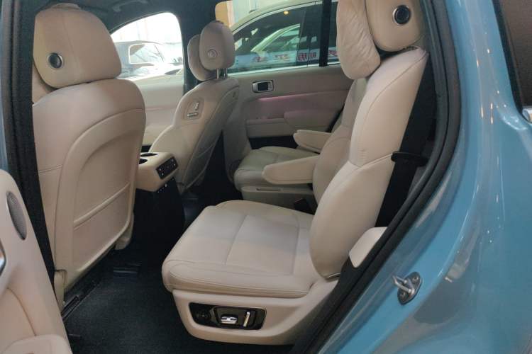 Used Li Auto L8 2024 Ultra Model