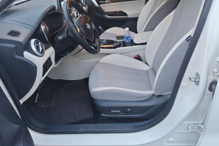 Used BAIC Beijing EU5 2018 R500 Smart Edition Left Front Seat