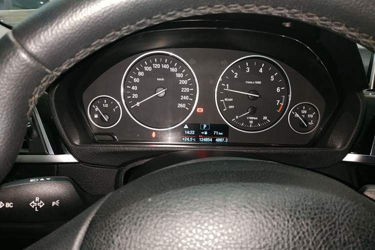 Used BMW 3 Series 2016 320Li Ambition Model Instrument Cluster