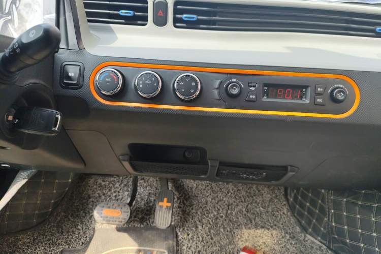 Used Wuling Hongguang MINIEV 2021 Macaron Fashion Model Lithium Iron Phosphate
