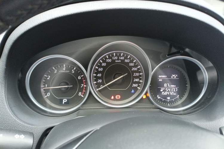 Used Mazda Atenza 2014 2.5L Blue Sky Prestige Edition
