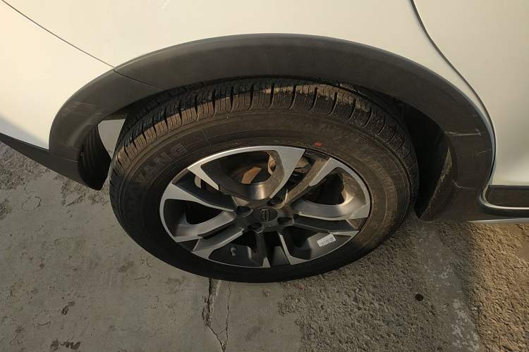 Used Geely Auto Vision X3 2019 Upgraded Model 1.5L Manual Elite Version