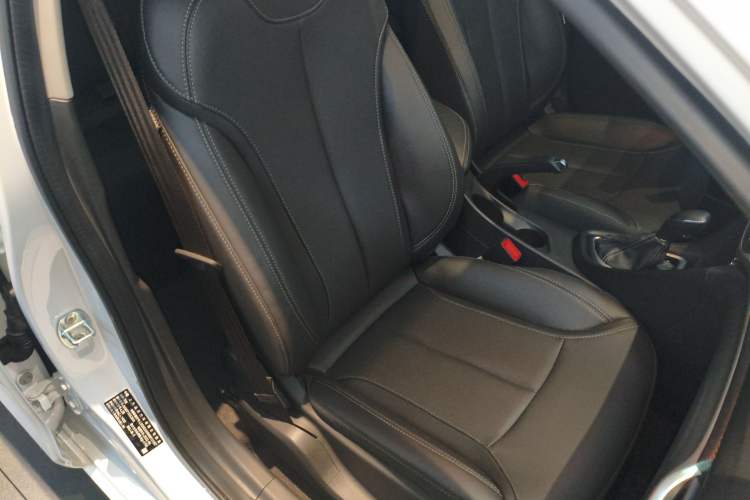 Used Buick GT 2021 Revised Version Flagship 1.5L Automatic Elite Edition Right Front Seat