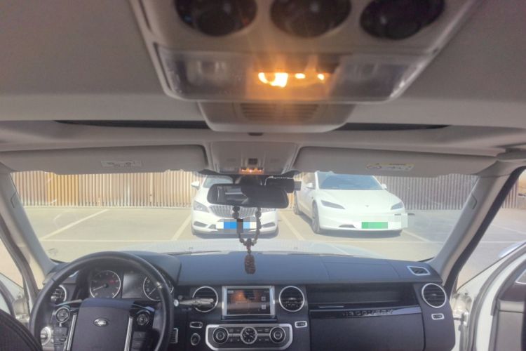 Used Land Rover Discovery 2016 3.0 SC Obsidian Black Heritage Edition HSE Headliner