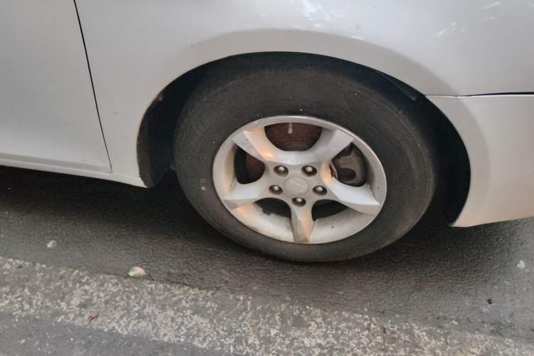 Used Geely Auto Classic Emgrand 2010 Hatchback 1.5L Manual Comfort Edition Right Front Wheel Hub