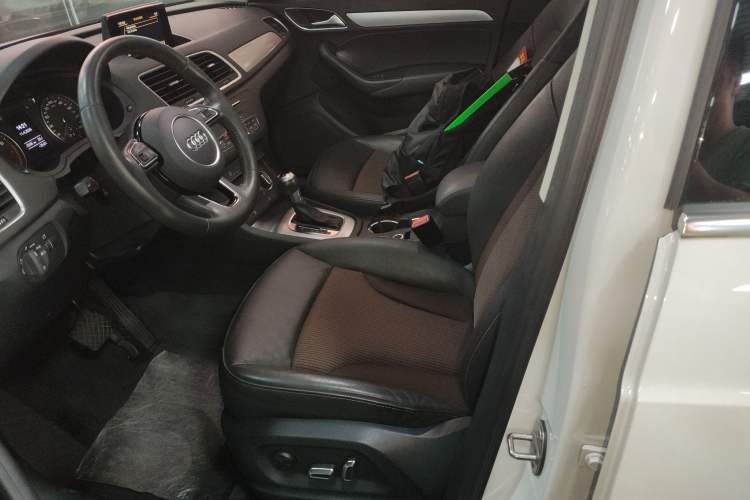 Used Audi Q3 2017 30 TFSI Fashion Model Left Front Seat