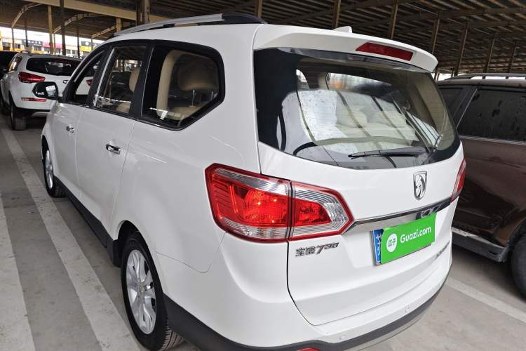 Used Baojun 730 2015 1.8L Manual Luxury Navigation ESP Version 7-seater
