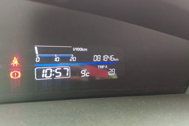 Used Honda Jade 2017 1.8L automatic Comfort version 5 seats
