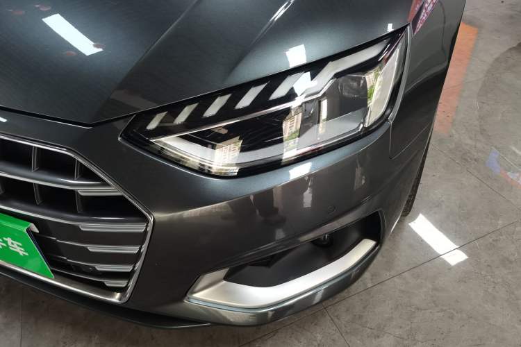 Used Audi A4L 2023 40 TFSI Fashionable and Elegant Version Left Front Headlight