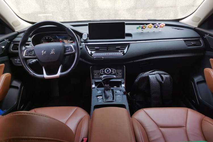 Used Hongqi H5 2018 30TD Smart Connect Dynamic Edition Center Console