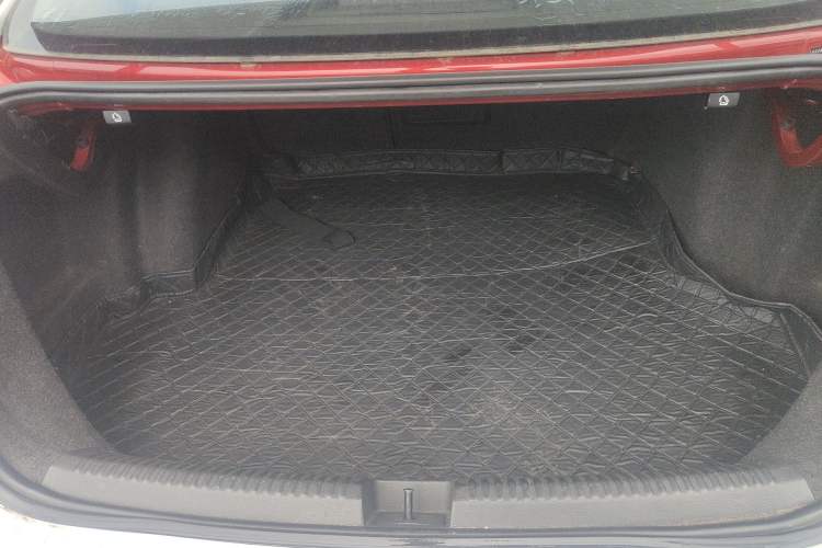 Used Volkswagen Sagitar 2014 1.4TSI Automatic Luxury Model
