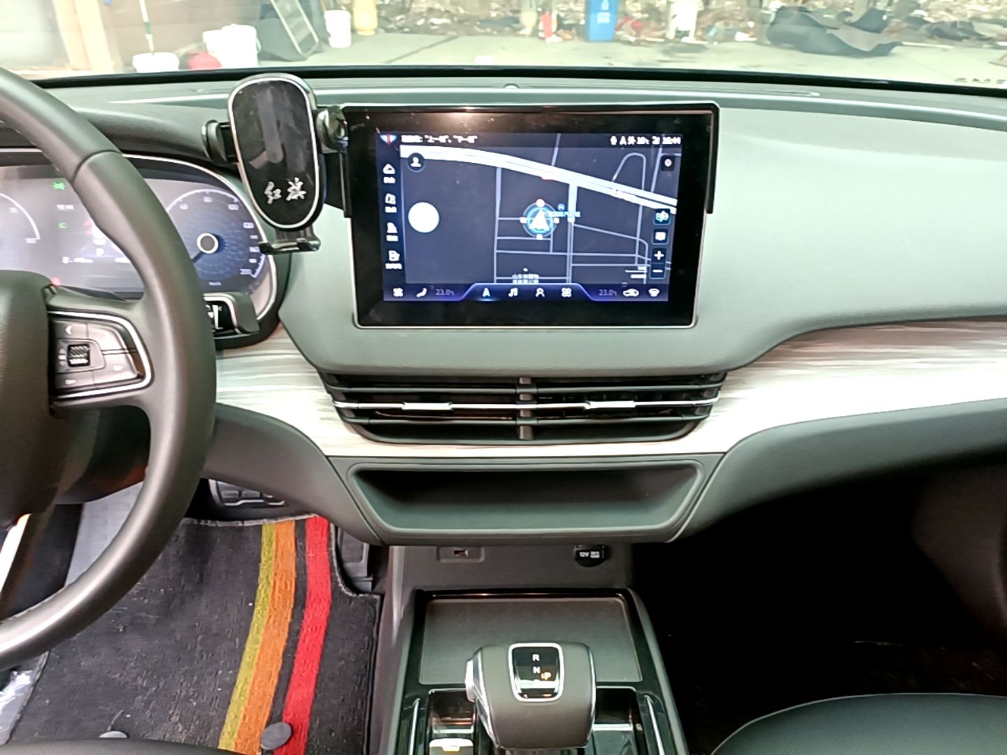 Hongqi E-QM5 2023 620km PLUS — снимка 15