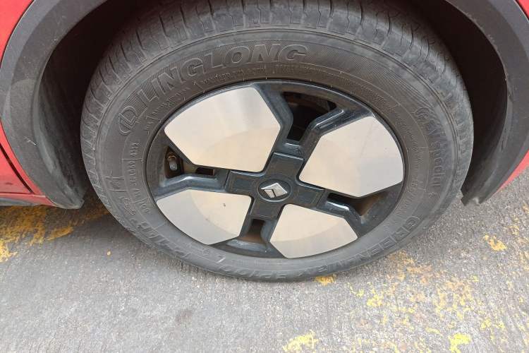 Used Baojun KiWi EV 2023 Smart Luxury Edition Lithium Iron Phosphate Right Front Wheel Hub