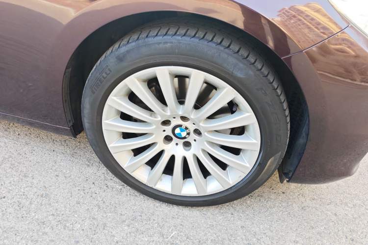 Used BMW 5 Series GT 2014 535i Leading Model Right Front Wheel Hub