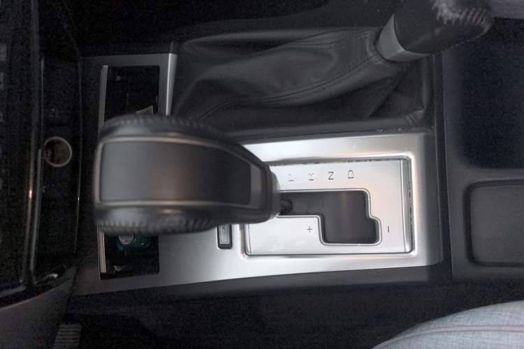 Used Mitsubishi Pajero Sport 2013 3.0L Automatic 4x4 Executive Edition