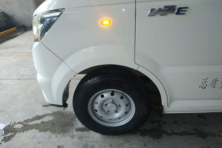 Used Dongfeng Yufeng EM27 2024 EM27L Henan Lidong 41.472 kWh
