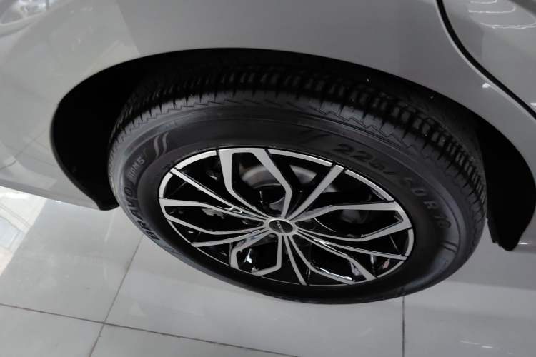 Used Roewe iMAX8 New Energy 2025 1.5T DMH Lu Zun Deluxe Edition