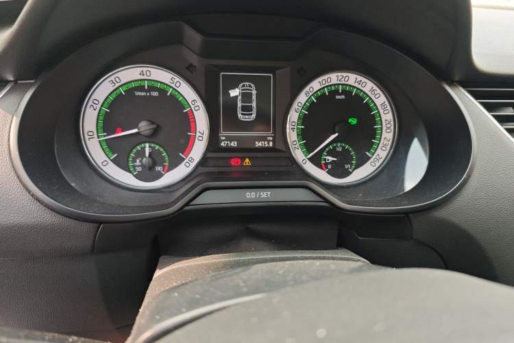 Used Skoda Octavia 2019 TSI280 DSG SmartDrive Luxury Edition China VI Instrument Cluster