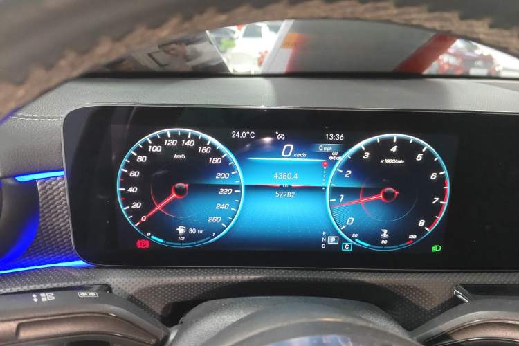 Used Mercedes-Benz A-Class 2022 Revised Version A 200 L Sport Sedan Fashionable Style