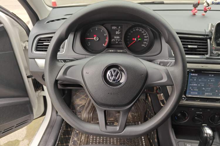 Used Volkswagen Gran Lavida 2017 1.6L Automatic Fashion Edition
