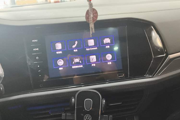 Used Volkswagen Sagitar 2021 200TSI DSG Comfort Connect Edition Audio And AC Panel