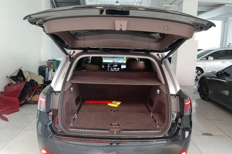 Used Hima AITO M9 2025 Extended-Range Ultra Version 52 kWh 5-Seater Edition
