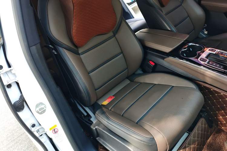 Used BYD Tang 2019 2.0T Automatic SmartConnect Luxury Edition 5 Seats China VI Standard