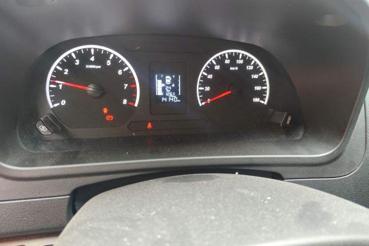 Used FORTHING Lingzhi PLUS 2022 Travel Edition 2.0L Manual Comfort Version 7 Seats
