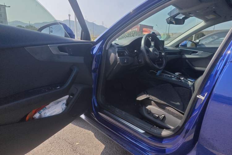 Used Audi A4L 2019 40 TFSI Ambition China VI