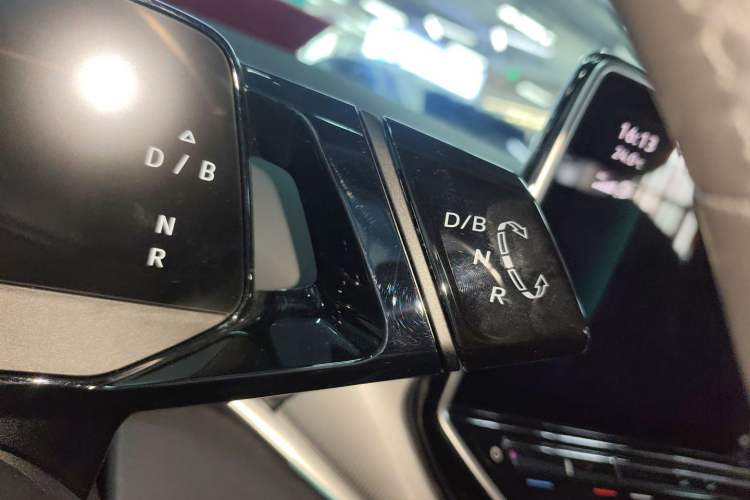 Used Volkswagen ID.4 CROZZ 2022 Long-Range PRO Edition
