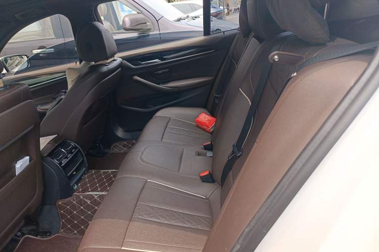 Used BMW 5 Series 2021 525Li M Sport Package Left Rear Seat