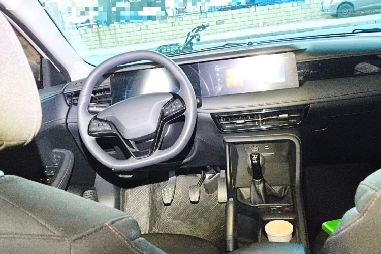 Used Roewe i5 2023 1.5L Manual Comfort Edition Steering Wheel