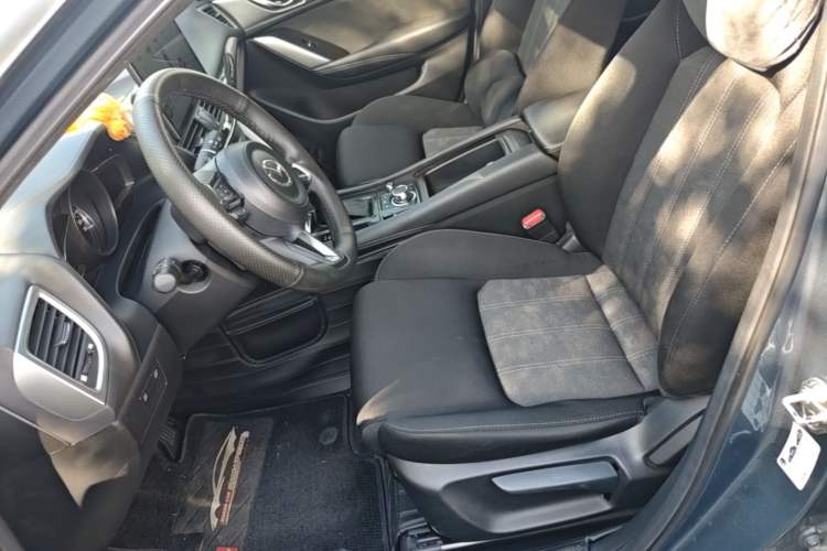 Used Mazda CX-4 2018 2.0L Automatic Two-Wheel Drive Blue Sky Exploration Version China V Standard