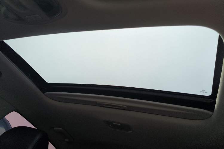 Used Hyundai Elantra (6th Generation / Lingdong) 2020 1.5L CVT Smart & Stylish – Elite Version Headliner