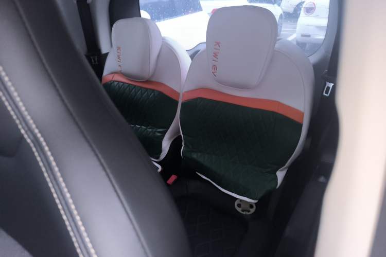 Used Baojun KiWi EV 2023 Smart Luxury Edition Lithium Iron Phosphate Left Rear Seat