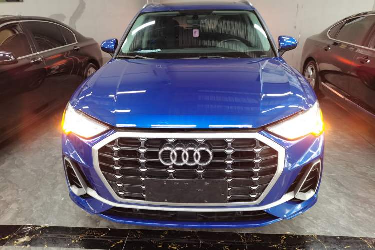 Used Audi Q3 2019 40 TFSI Fashion Dynamic Model
