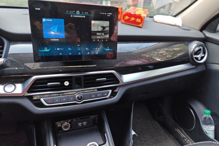 Used BYD Song 2021 Classic Edition 1.5T Automatic Luxury Model Audio And AC Panel